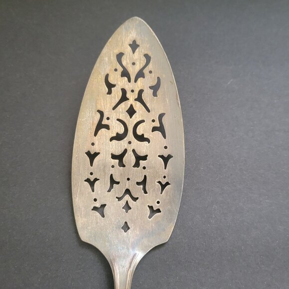 Vintage Oneida Tudor Community Silverplate Pierced Pie Server Ornate Handle Desi - Picture 3 of 5